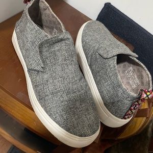 Grey high top hey dudes size 8